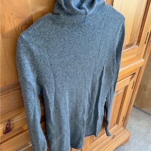 Halogen Soft Gray Wool Cashmere Blend Knit